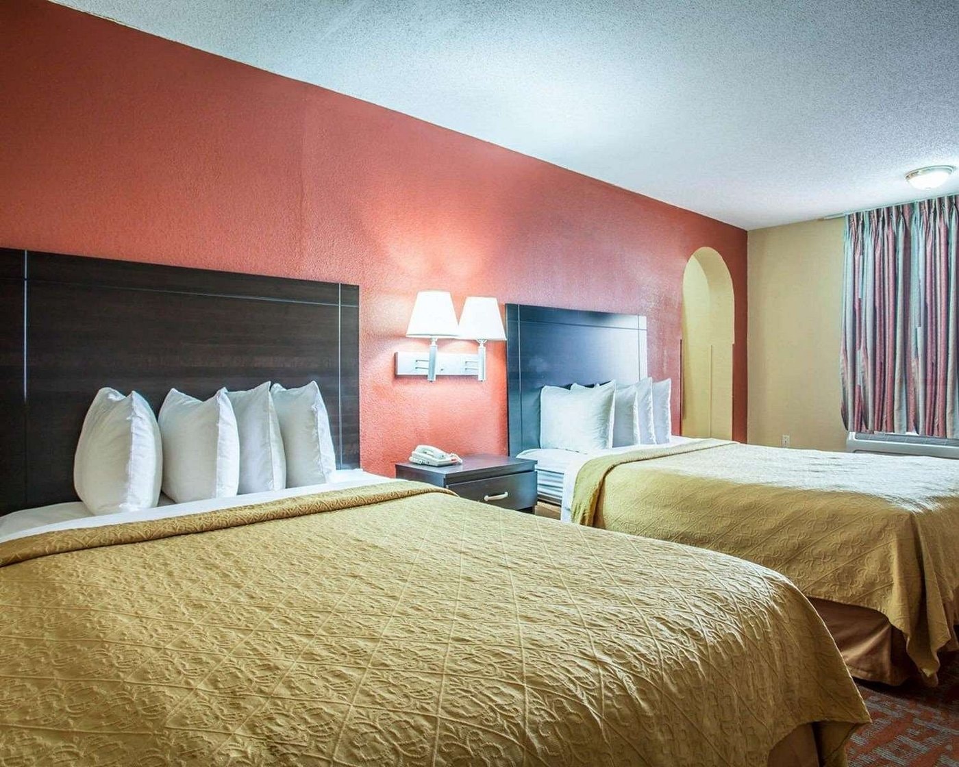 Double Queen Room at Quality Inn Monroe